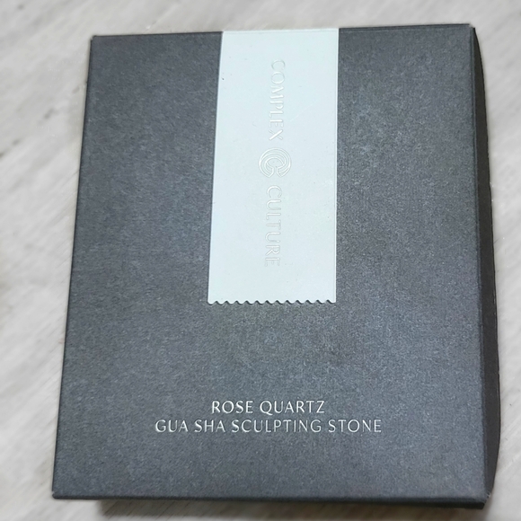 NIB Complex Culture Rose Quartz Gua Sha Sculpture Stone - Picture 1 of 4